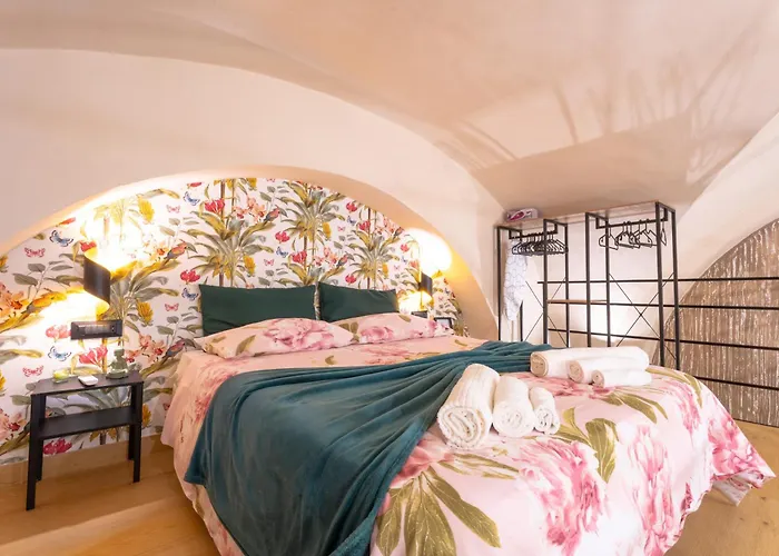 La Domus ,Exclusive House
